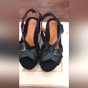 Earthies Black Leather Sandel